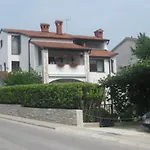 Nena Apartment Pula