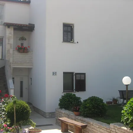 Nena Apartament Pula