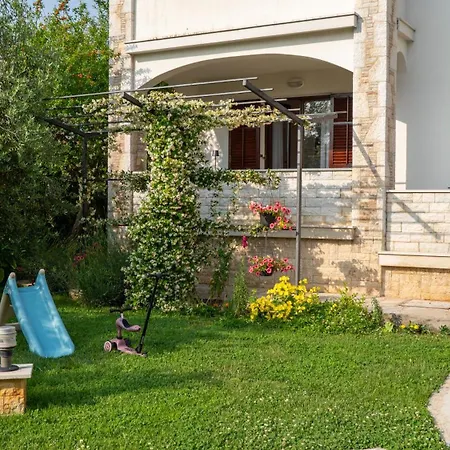 Apartamento Nena Pula