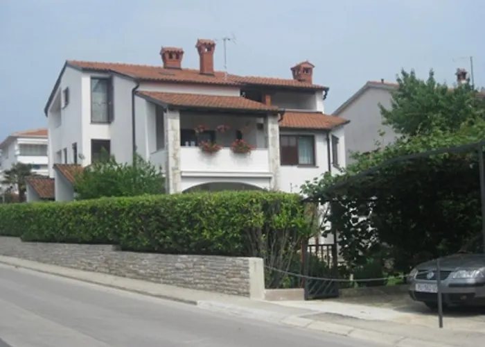 Nena Apartment Pula