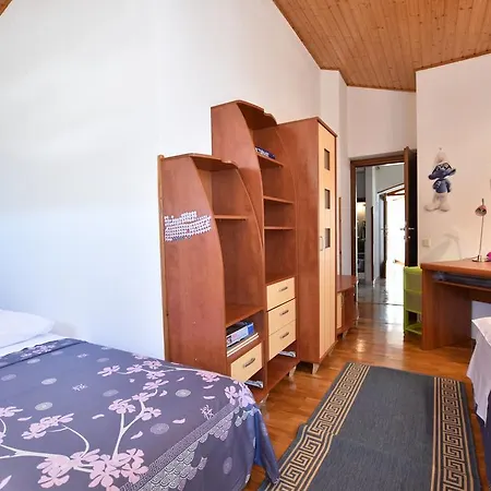 Nena Apartamento Pula